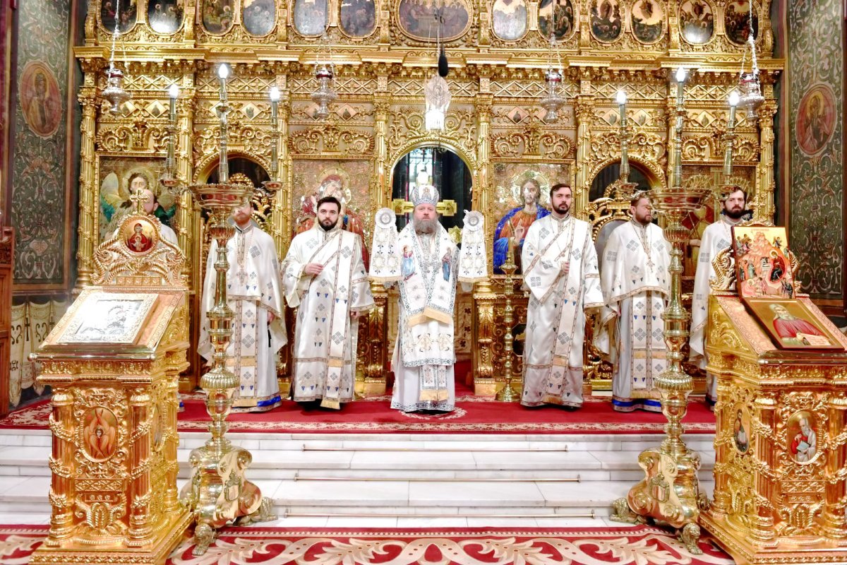 Liturghia, semnul văzut al mărturisirii credinţei 47005