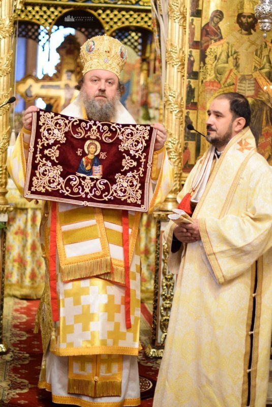 Liturghia, semnul văzut al mărturisirii credinţei 47008