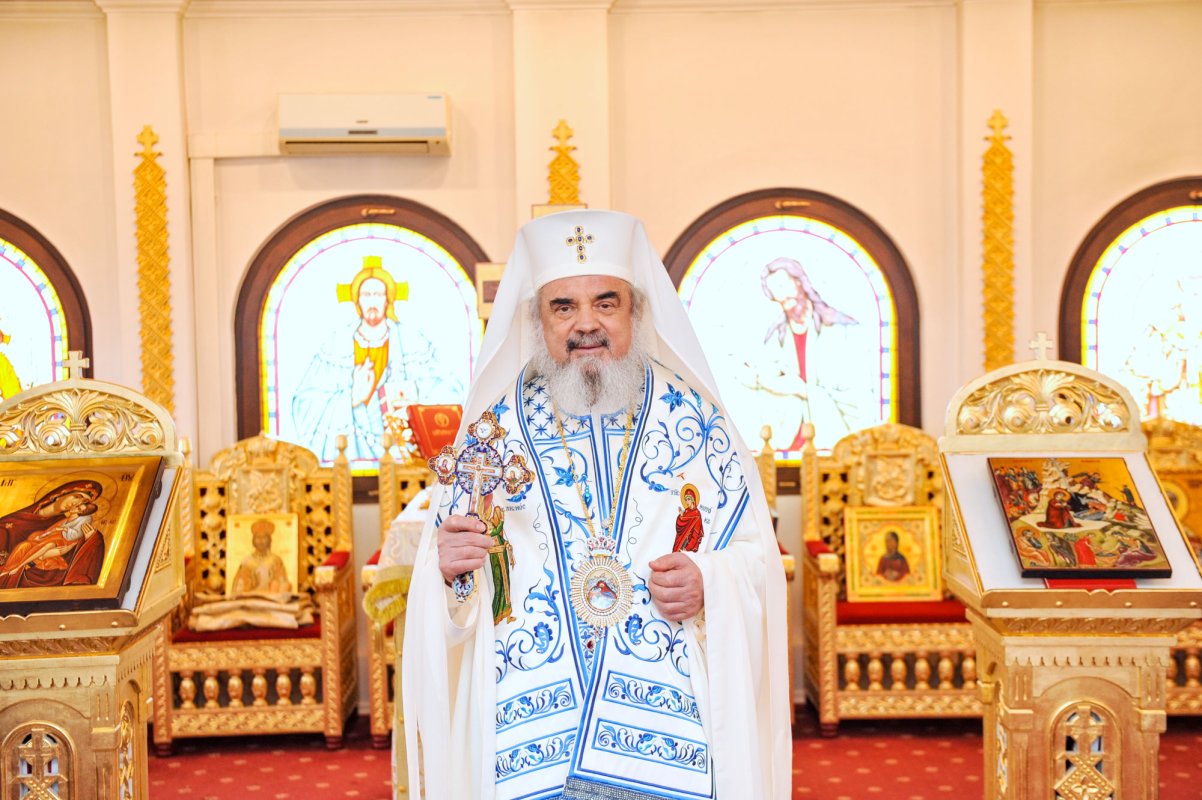 Maica Domnului - Biserică sfinţită şi Rai cuvântător 46976