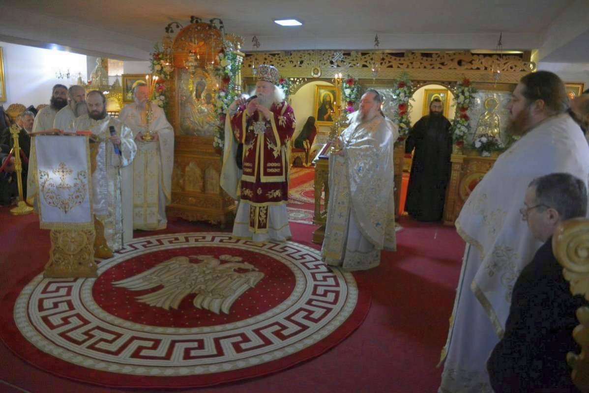 „Să păstraţi dreapta credinţă în Pruncul Iisus!“ 46963