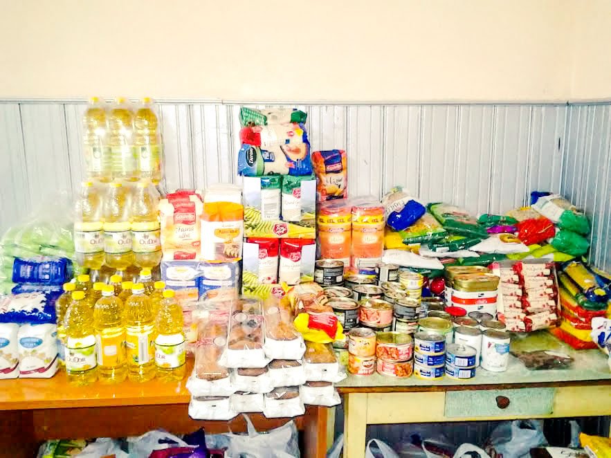 Alimente gratuite pentru oamenii săraci 46956