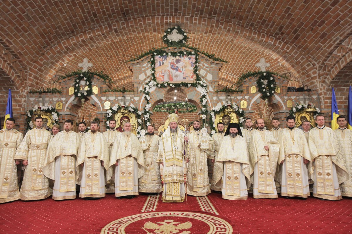 Praznicul luminos al Nașterii Domnului 46921