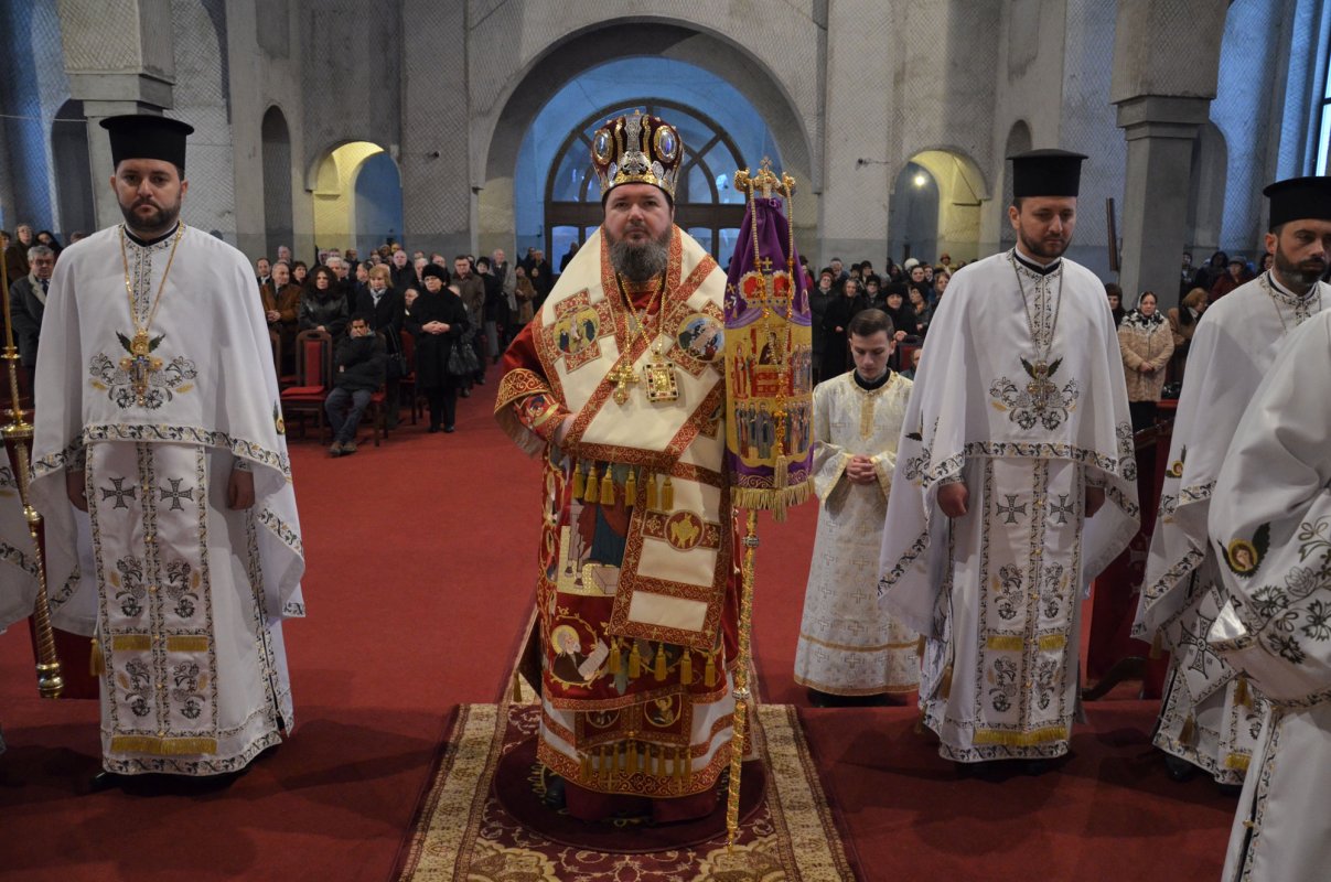 Praznicul luminos al Nașterii Domnului 46923