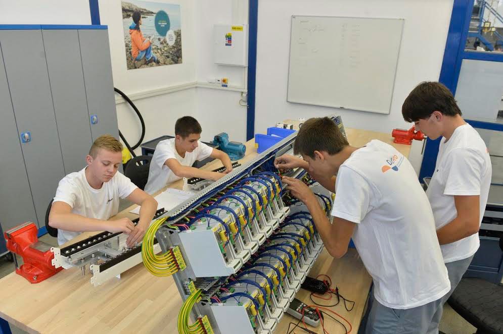 Campanie pentru promovarea școlilor tehnice 46891