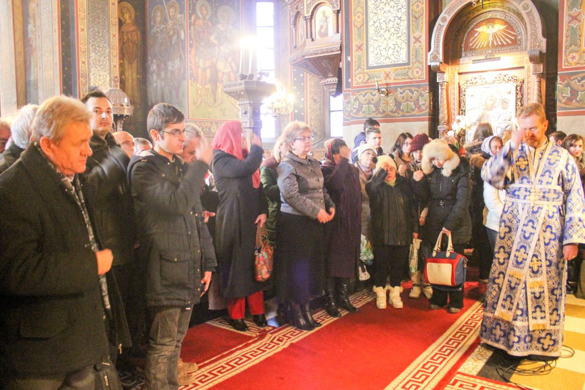 Anul Nou întâmpinat de credincioşii olteni 46814