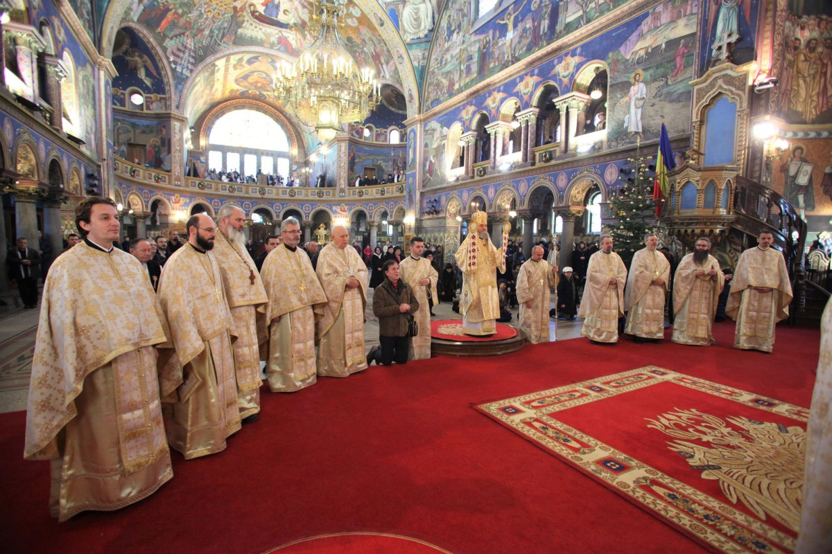 Slujiri arhierești în prima zi a noului an 46801