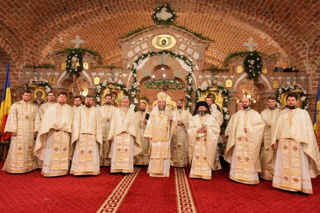 Slujiri arhierești în prima zi a noului an 46806