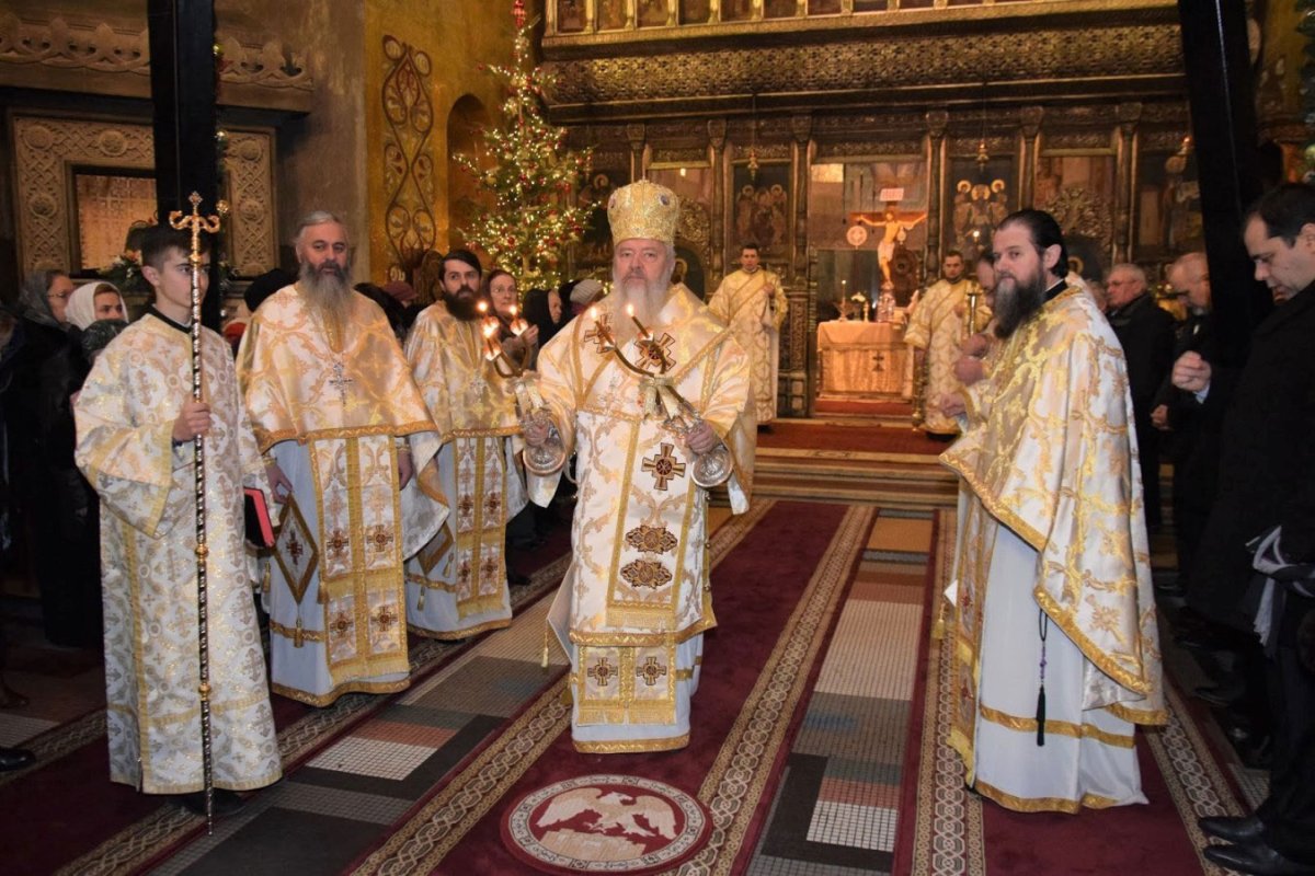 Slujiri arhierești în prima zi a noului an 46807