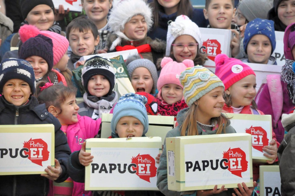 Daruri pentru copiii din Parohia Bohotin 46740