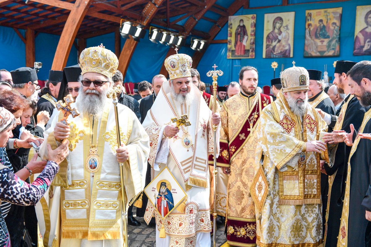 Oaspeți străini la sărbătoarea Sfântului Ierarh Antim 46720