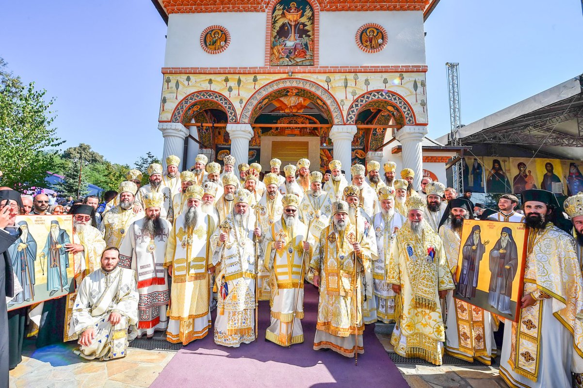 Oaspeți străini la sărbătoarea Sfântului Ierarh Antim 46724