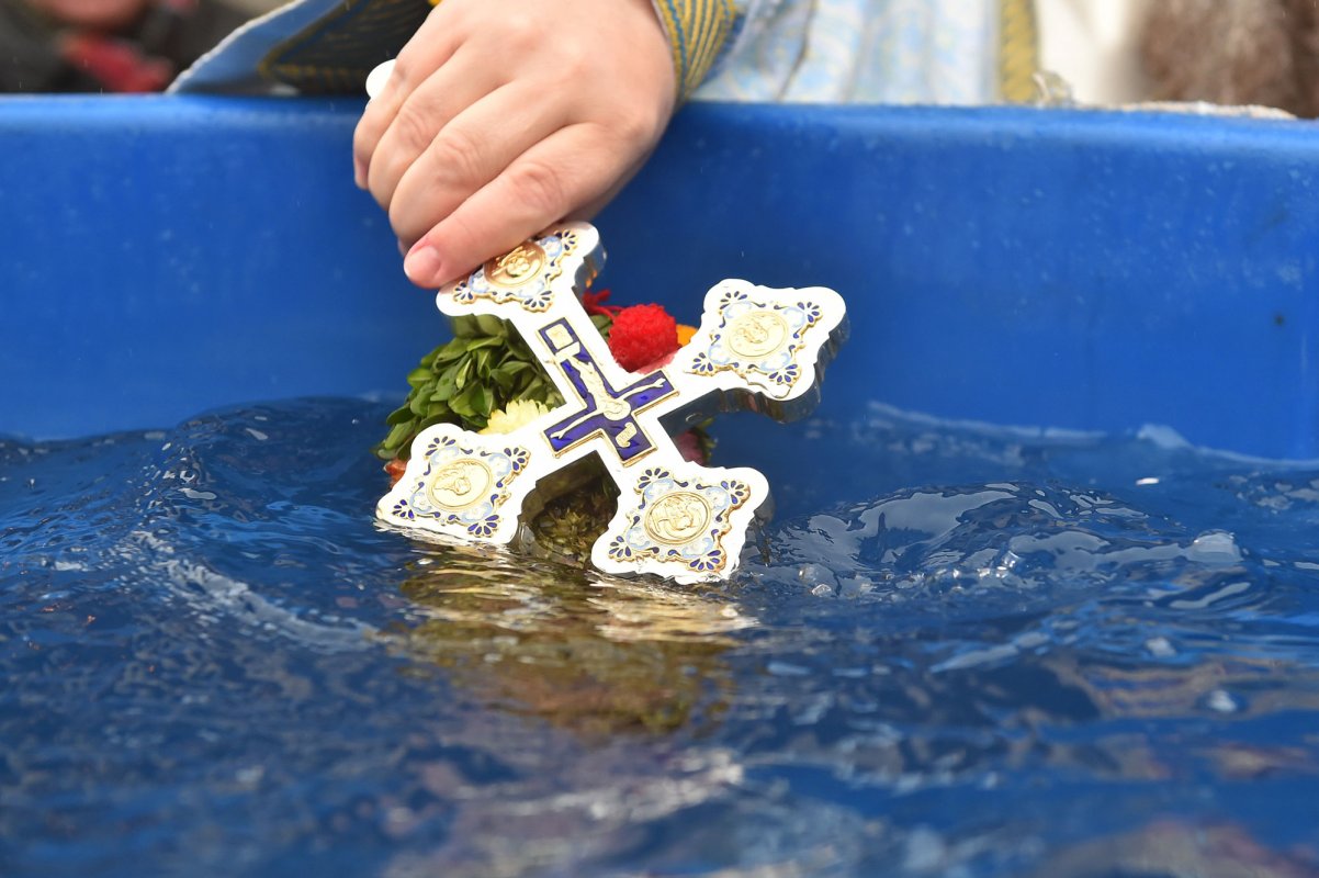 Pregătiri pentru praznicul Botezului Domnului 46732