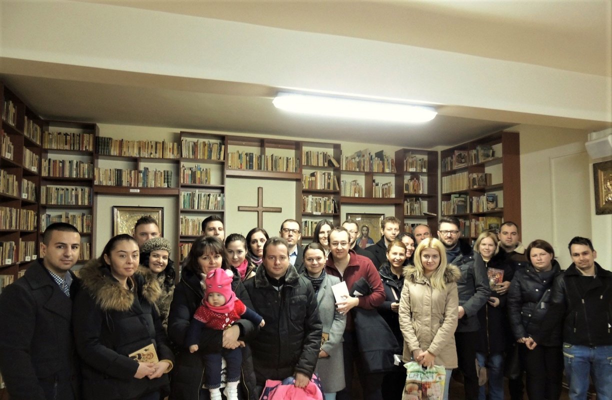 Proiectul „Luna credincioşilor” în parohia clujeană „Naşterea Domnului” 46519