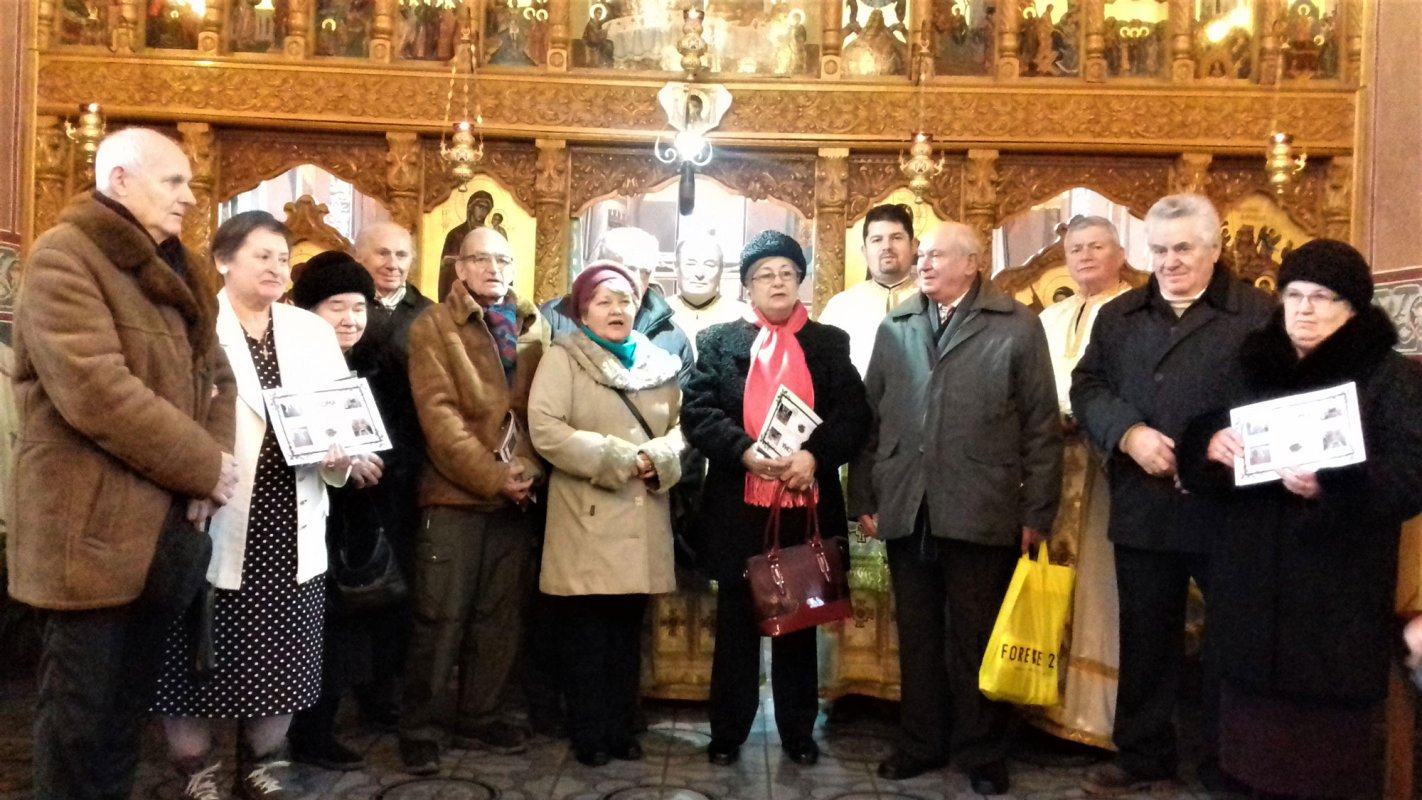 Familiile care au împlinit 50 de ani de la căsătorie, sărbătorite la Parohia  „Nașterea Domnului” din Cluj-Napoca 46472