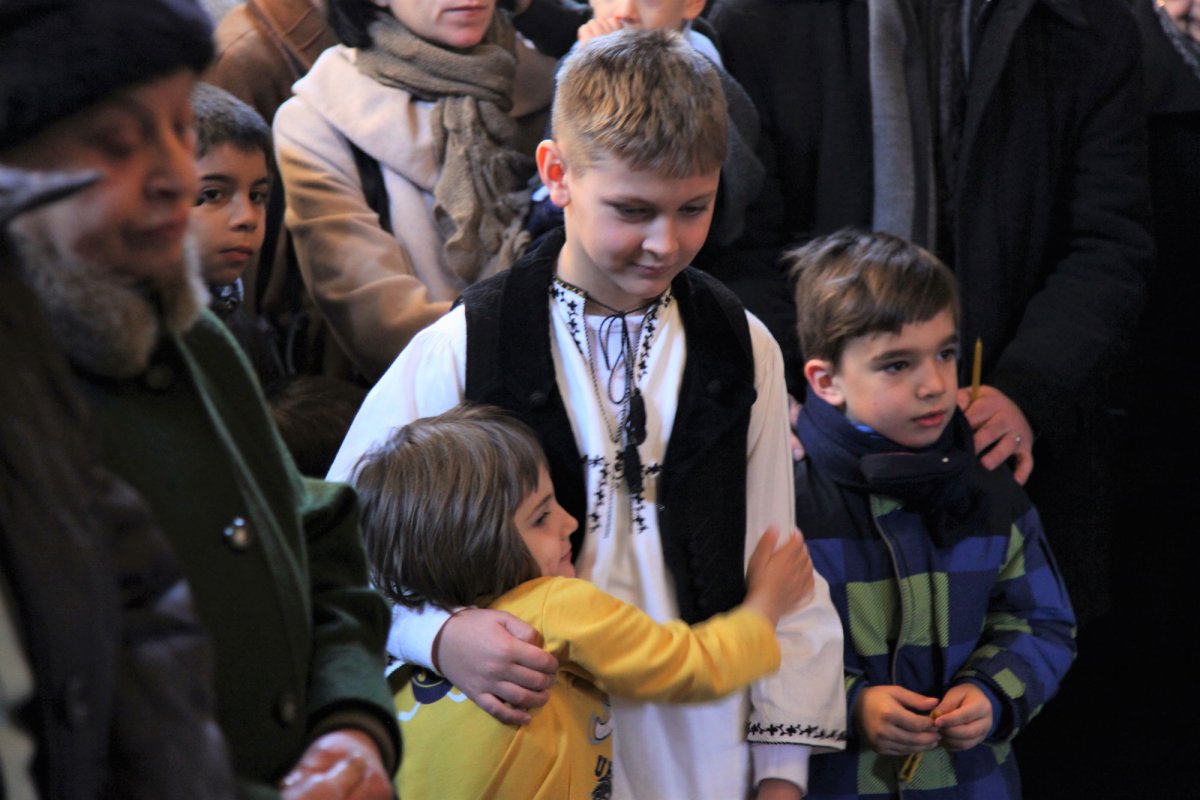 Binecuvântări și slujiri arhierești în parohiile ardelene 46350