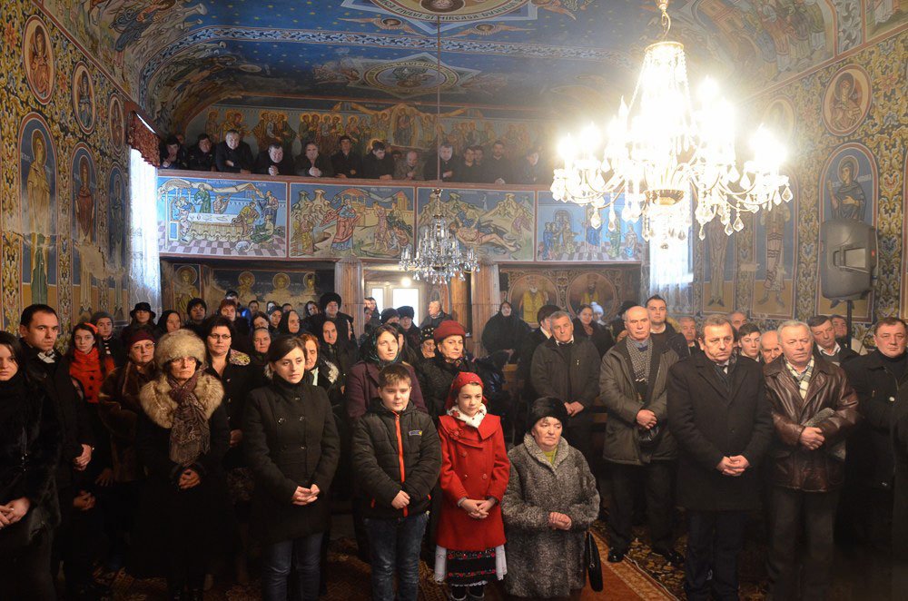 Binecuvântări și slujiri arhierești în parohiile ardelene 46351