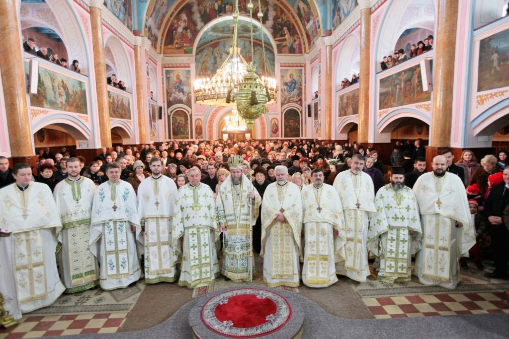 Binecuvântări și slujiri arhierești în parohiile ardelene 46357