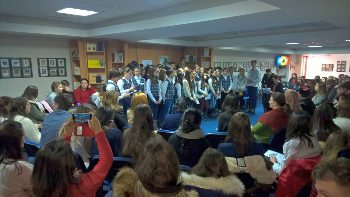 „Eminescu şi şcoala românească“ 46100