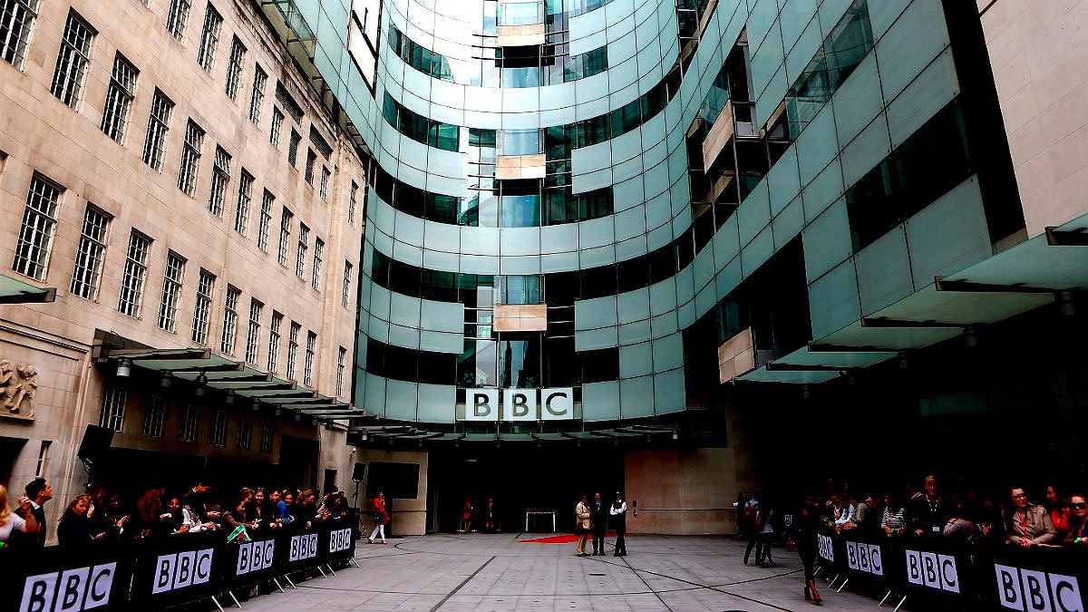 BBC își face echipă împotriva știrilor false 46097