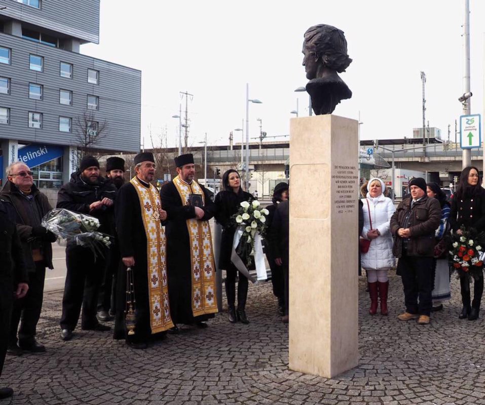 Evocări și slujbe de pomenire de ziua poetului național 46070