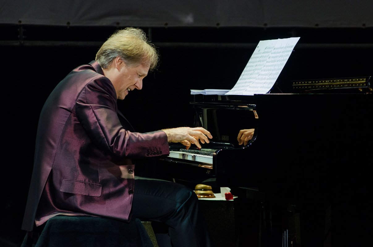 Richard Clayderman, turneu în România 46096