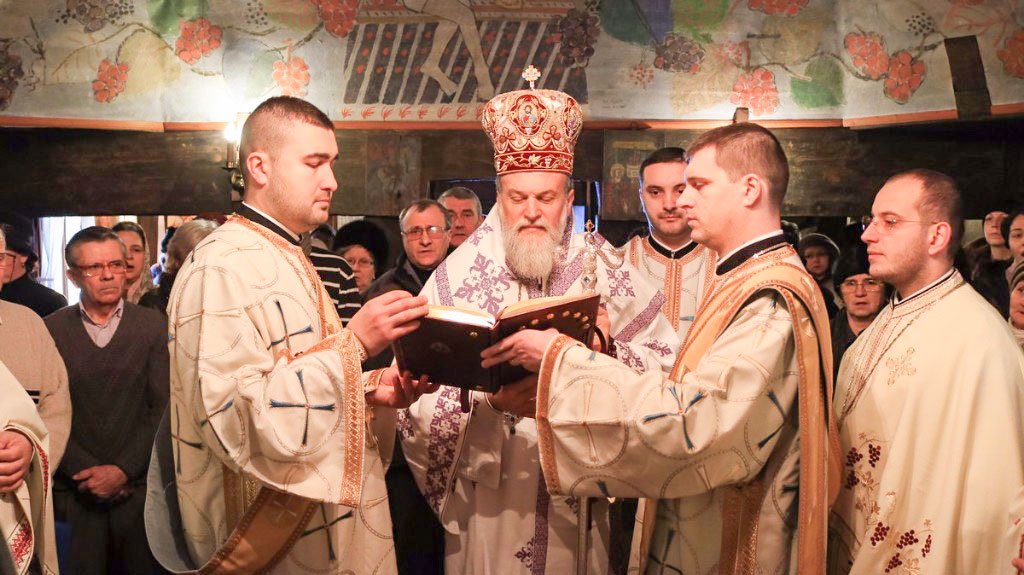 Slujiri arhierești în Muntenia și Dobrogea 46078