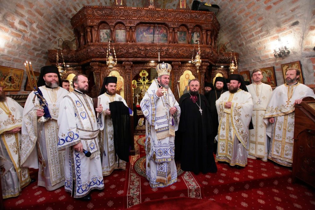 Slujiri arhierești și hramuri în locașe de cult transilvane 46047