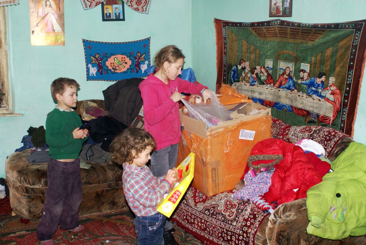 Campania „Crăciunul continuă” a Asociaţiei „Sfânta Maria” Cristian 45993