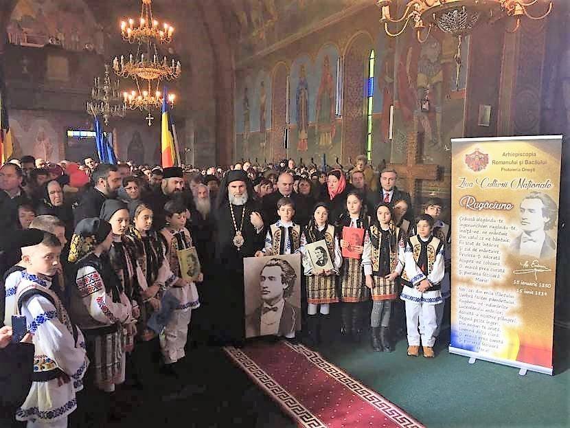 Liturghie arhierească în Parohia Deleni, Protopopiatul Oneşti 45984