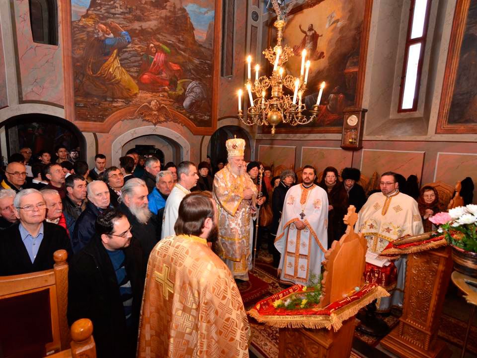 Hramuri şi slujiri arhiereşti în Muntenia şi Dobrogea 45967