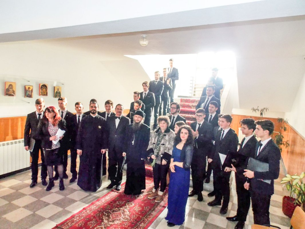 Mihai Eminescu serbat la Seminarul Teologic din Râmnic 45946