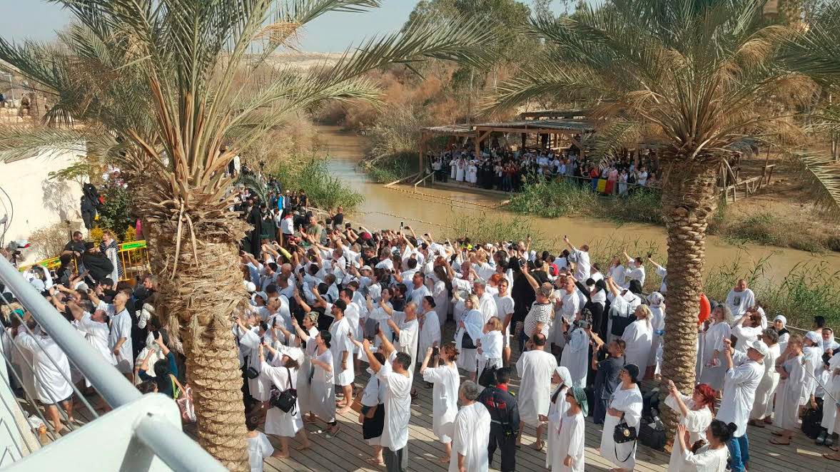 Pelerini români la sărbătoarea de la râul Iordan 45965