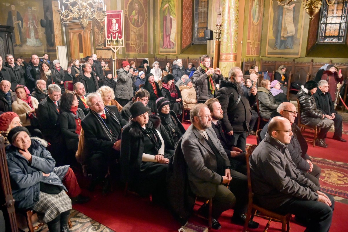 Seară de rugăciune la Biserica „Sfântul Silvestru” 45833