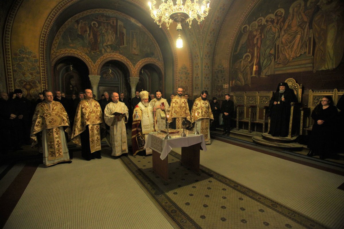 Adunări eparhiale în Arhiepiscopia Sibiului și în Episcopia Oradiei 45744