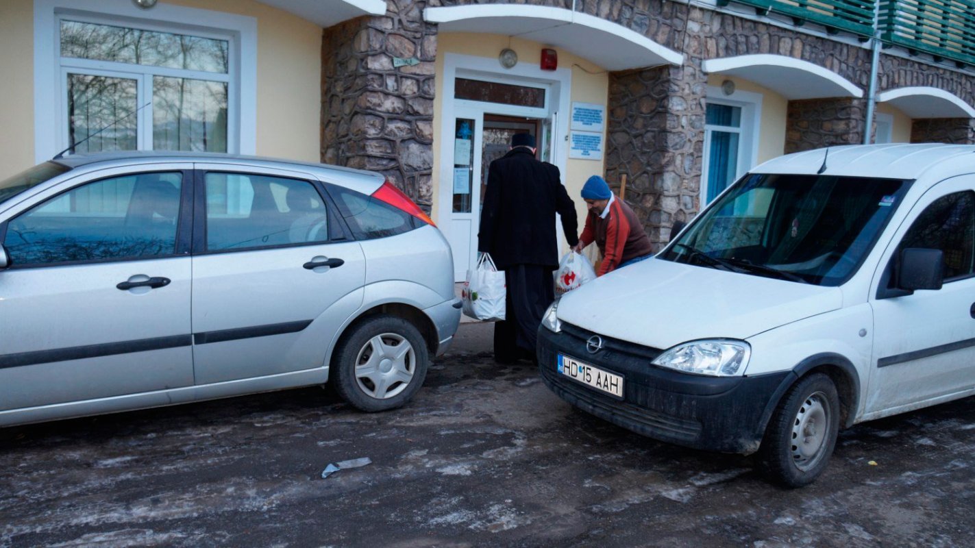 Daruri oferite de credincioşii deveni 45746