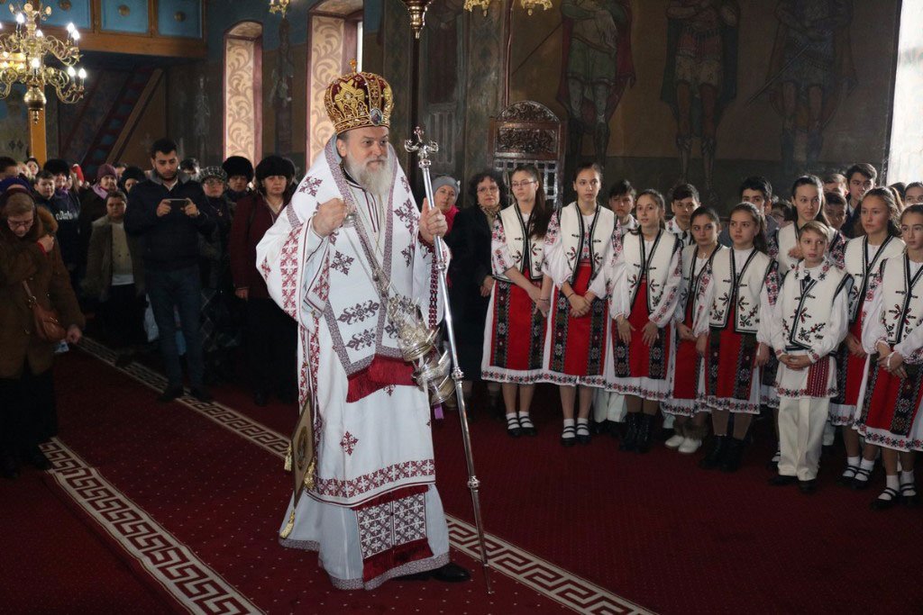 Duminica a 32-a după Rusalii în eparhii din Muntenia 45690