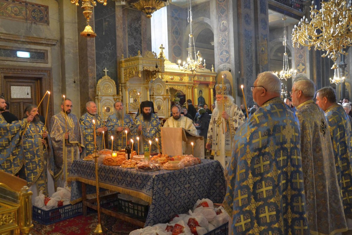 Slujbă de pomenire pentru Mitropolitul Iosif cel sfânt şi milostiv al Moldovei 45540