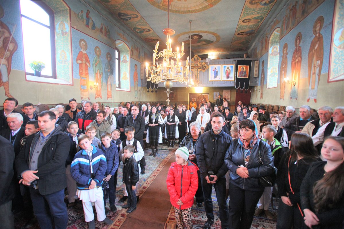 Slujiri arhierești în Transilvania 45471