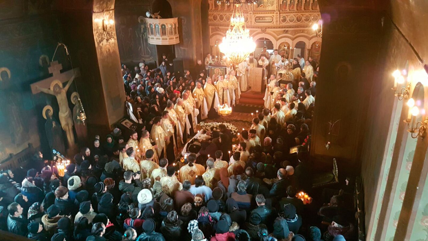 Vrednic ostenitor al Domnului și smerit slujitor al aproapelui 45504