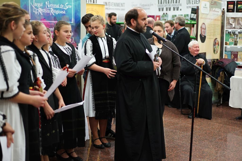 Proiecte educative și activități cu tinerii la Slimnic, Sibiu 45452