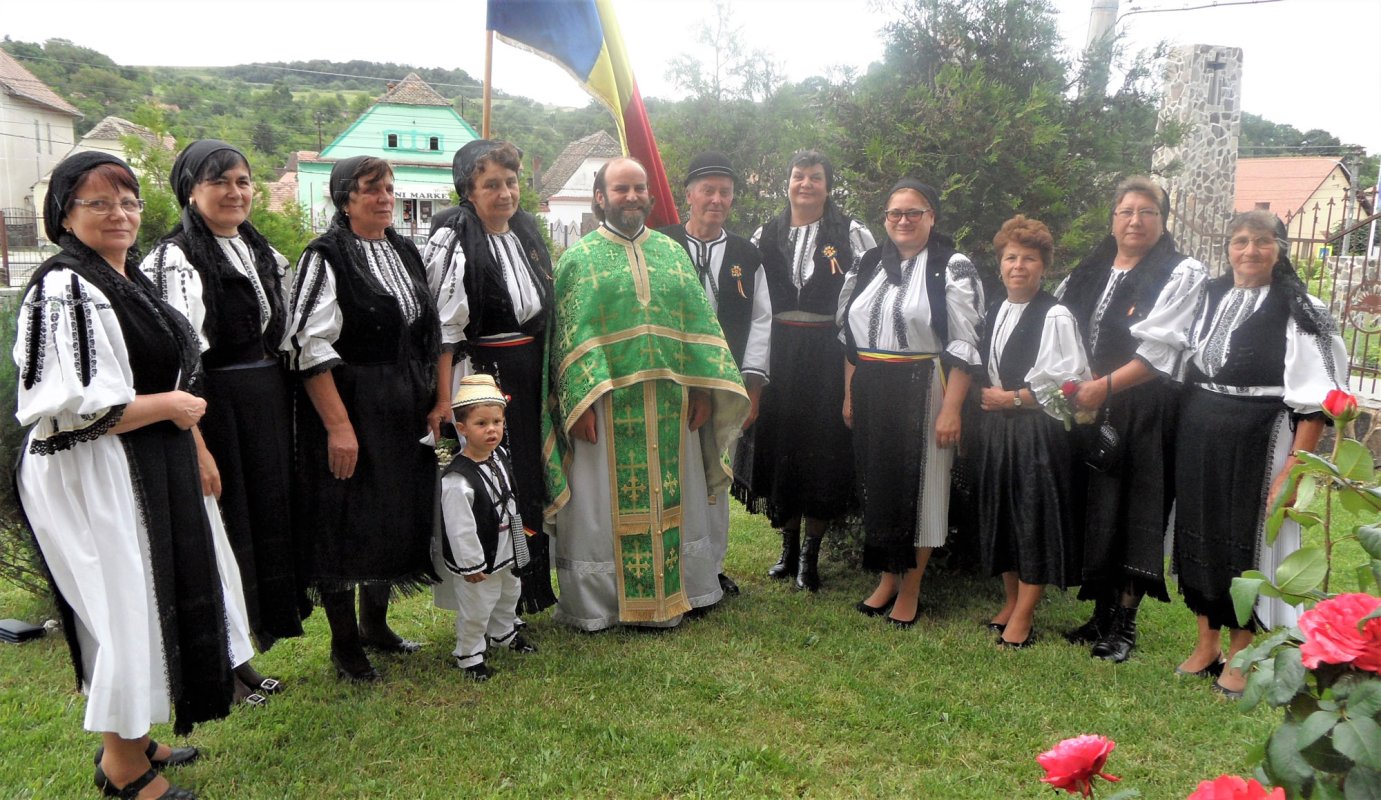 Proiecte educative și activități cu tinerii la Slimnic, Sibiu 45454