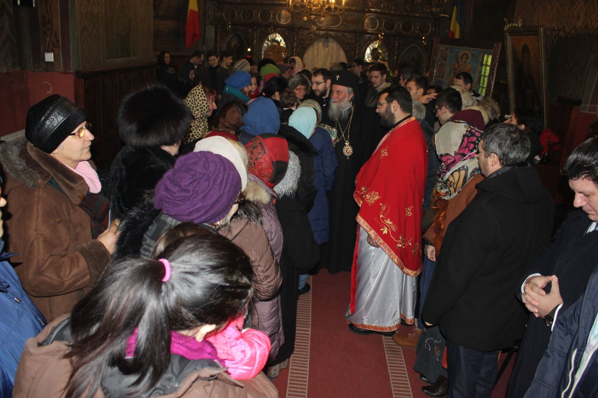 Bucurii duhovniceşti la Craiova şi Râmnic 45398