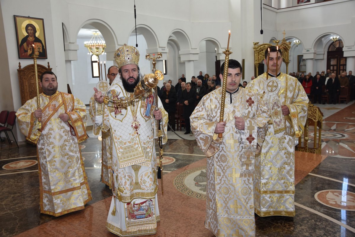 Duminica femeii cananeence în biserici din Banat 45412