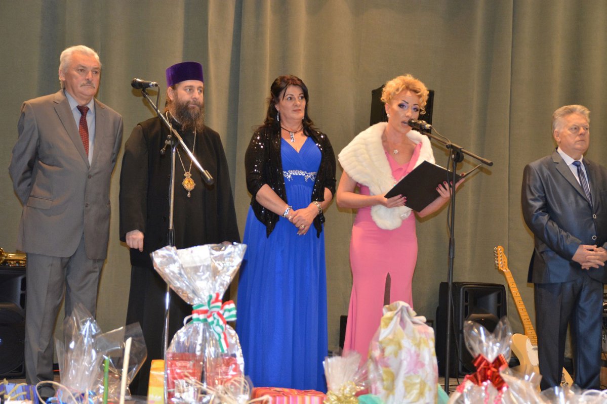 Eveniment dedicat cântecului și jocului românesc la Gyula, Ungaria 45374