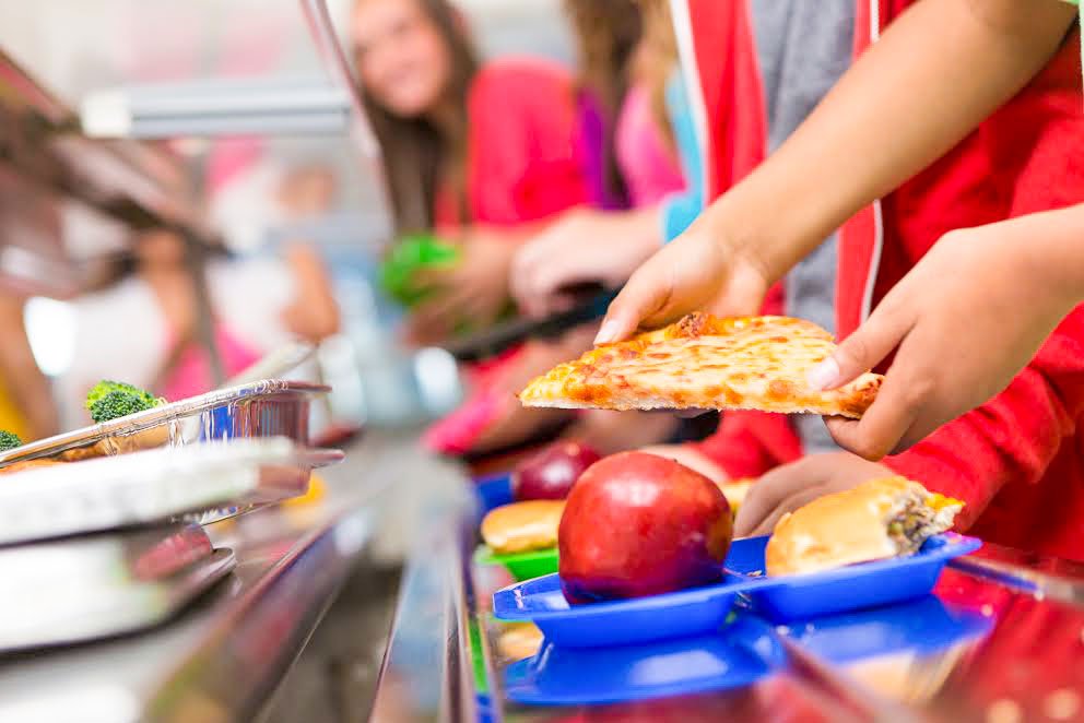 O masă caldă pentru preșcolari și elevi 45381