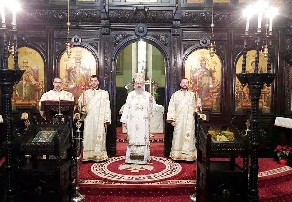 Slujiri arhiereşti în Duminica a 17-a după Rusalii 45383