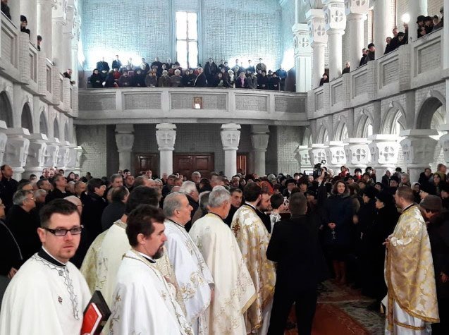 Slujiri arhiereşti în Duminica a 17-a după Rusalii 45389