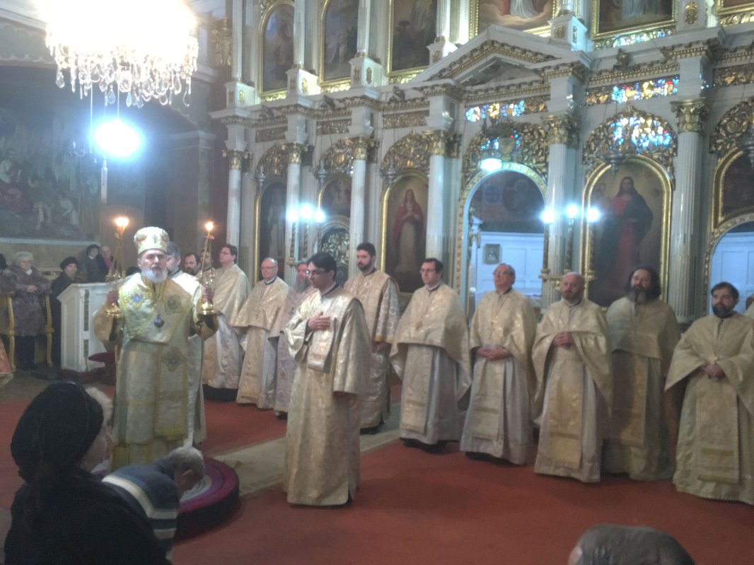 Candele aprinse ale credinței ortodoxe 45308