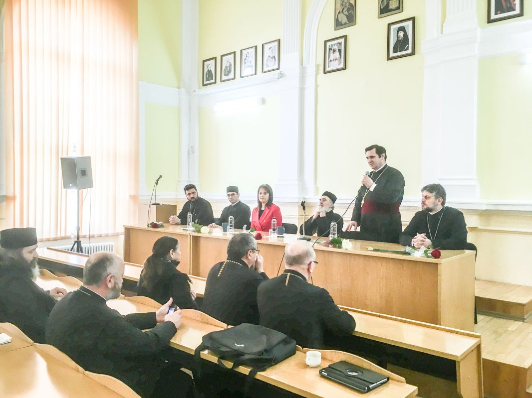 Candele aprinse ale credinței ortodoxe 45311