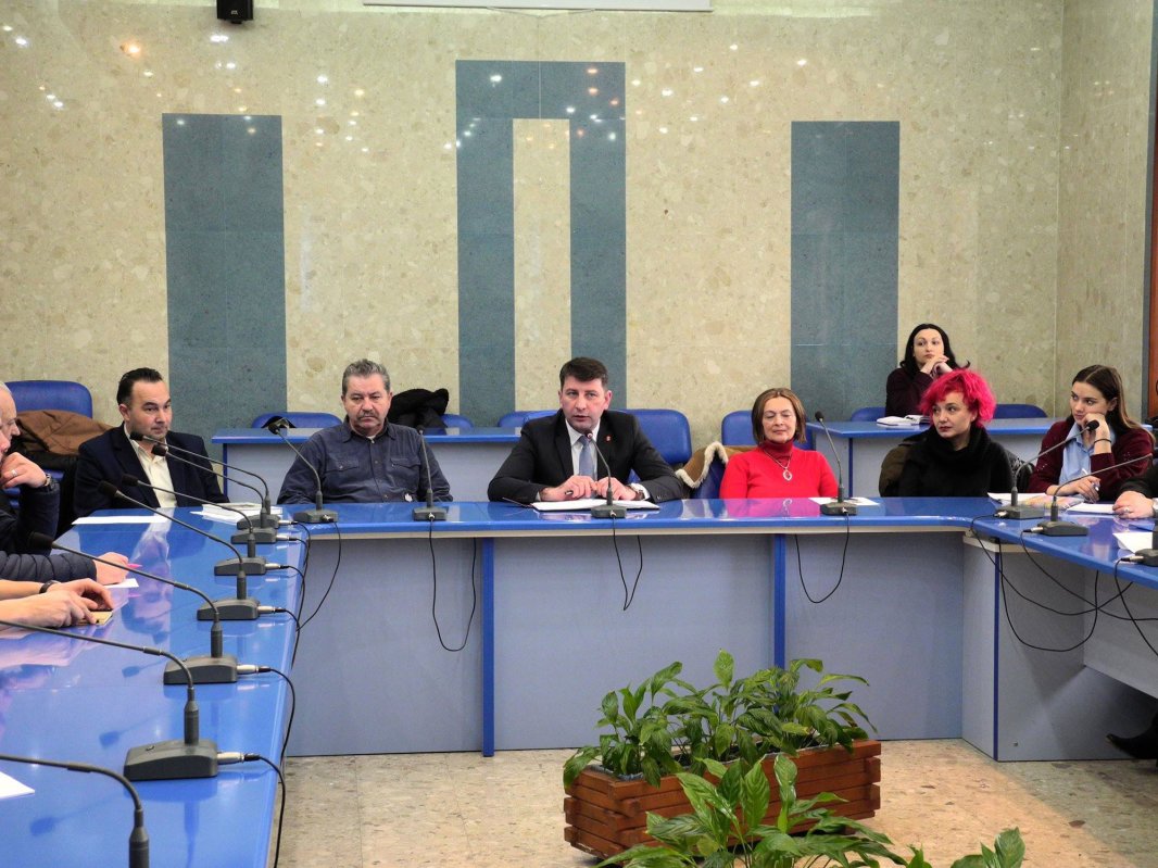 Fundaţia „Episcop Melchisedec“, la întâlnirea ONG-urilor din Roman 45287